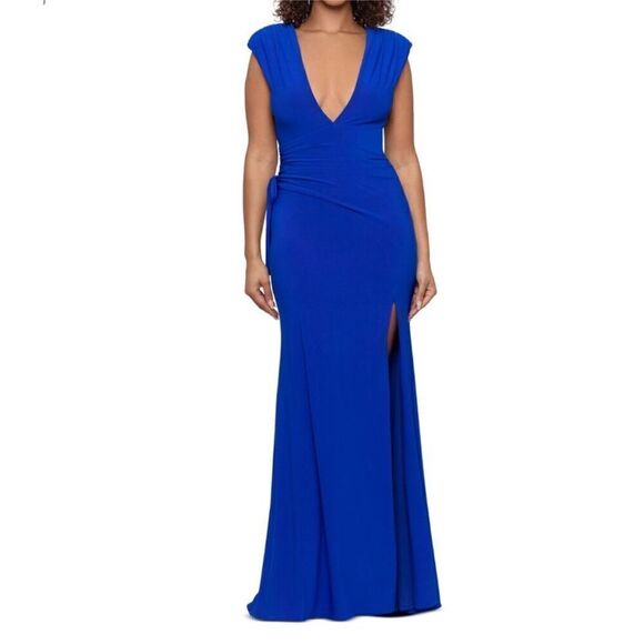 Betsy & Adam NWT Side Slit Long Evening Dress in the color blue Size 4 - Picture 2 of 5